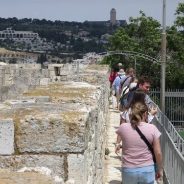 Ramparts Walk